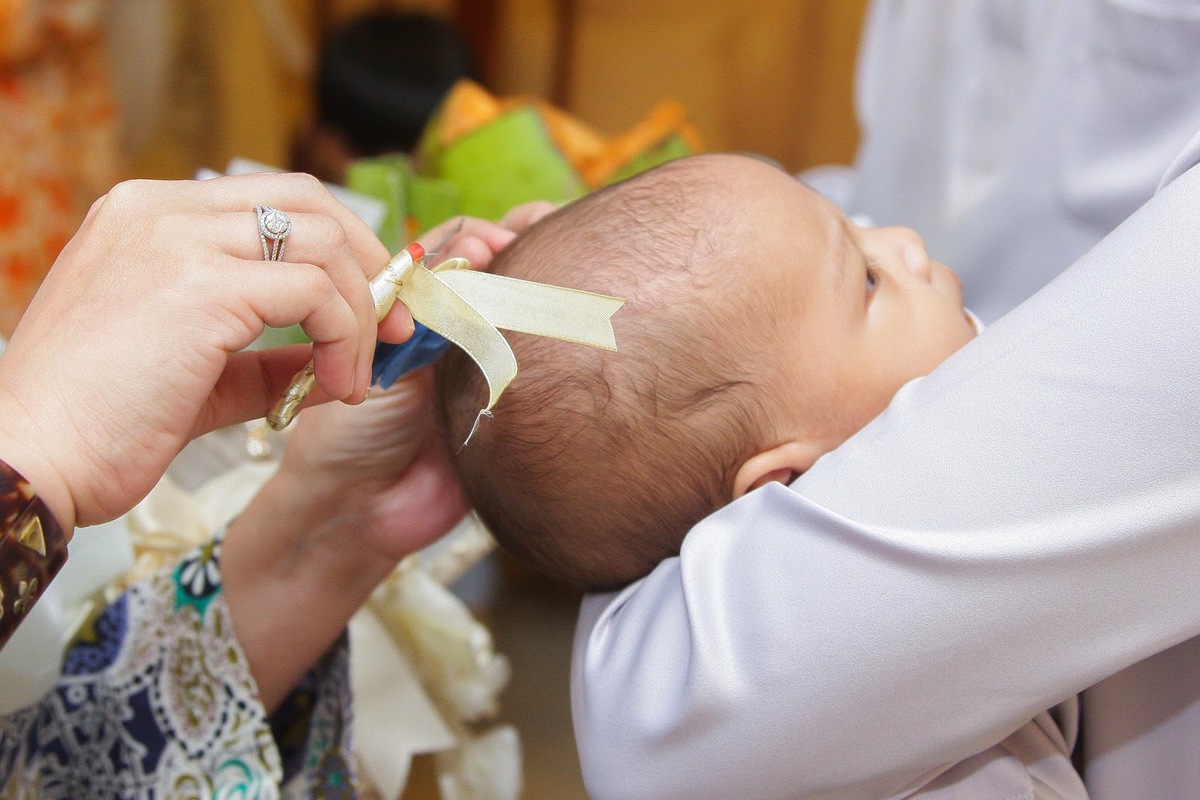  Cukur  Rambut  Bayi Panduan Lengkap dan Cara Melakukannya